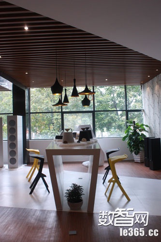 深圳音联邦创意新展厅 营造自然贴切视听氛围